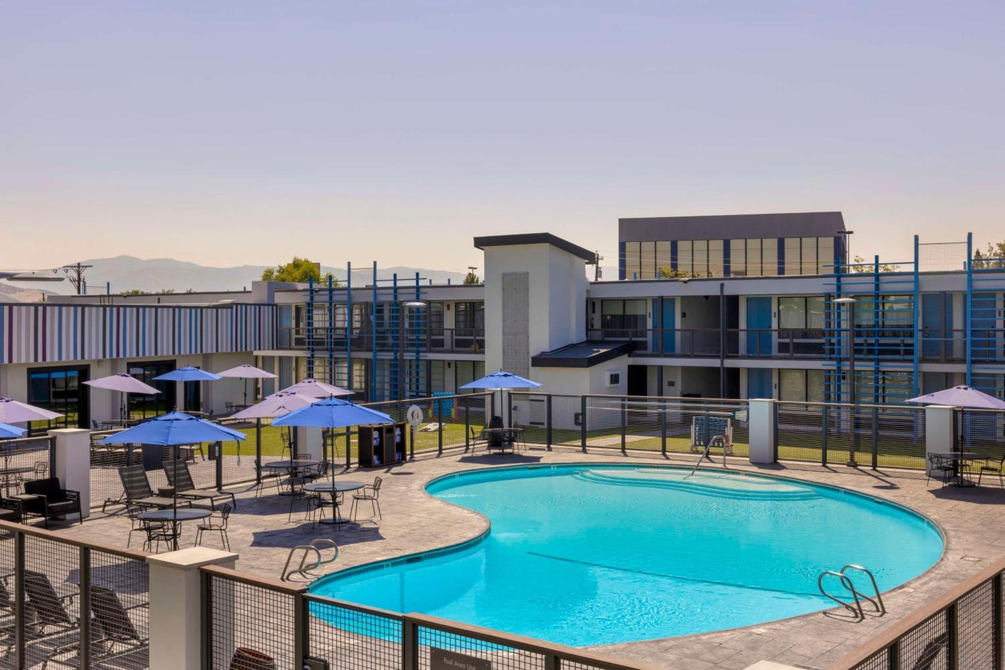 Aiden By Best Western South Reno Exterior foto